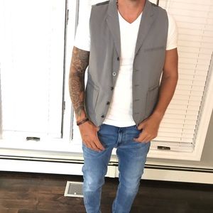 Kenneth Cole Reaction gray vest large